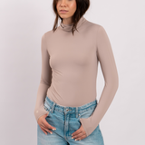 The Perfect Turtleneck – A Timeless Essential