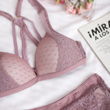 Mid-Rise Lace and Lycra Panty