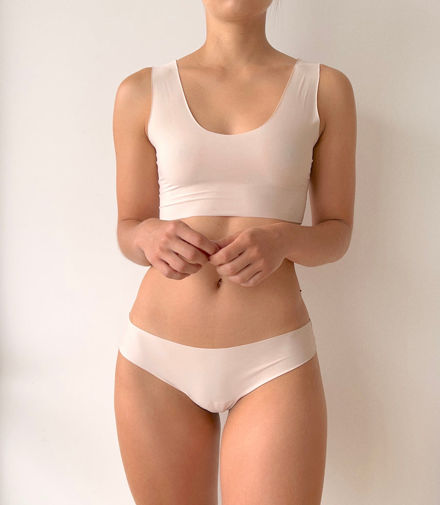 Invisible Semi-Thong Panty with Seamless Technology