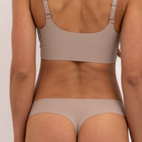 Seamless Invisible Bra – Soft Skin Technology with Removable Cups & Adjustable Straps