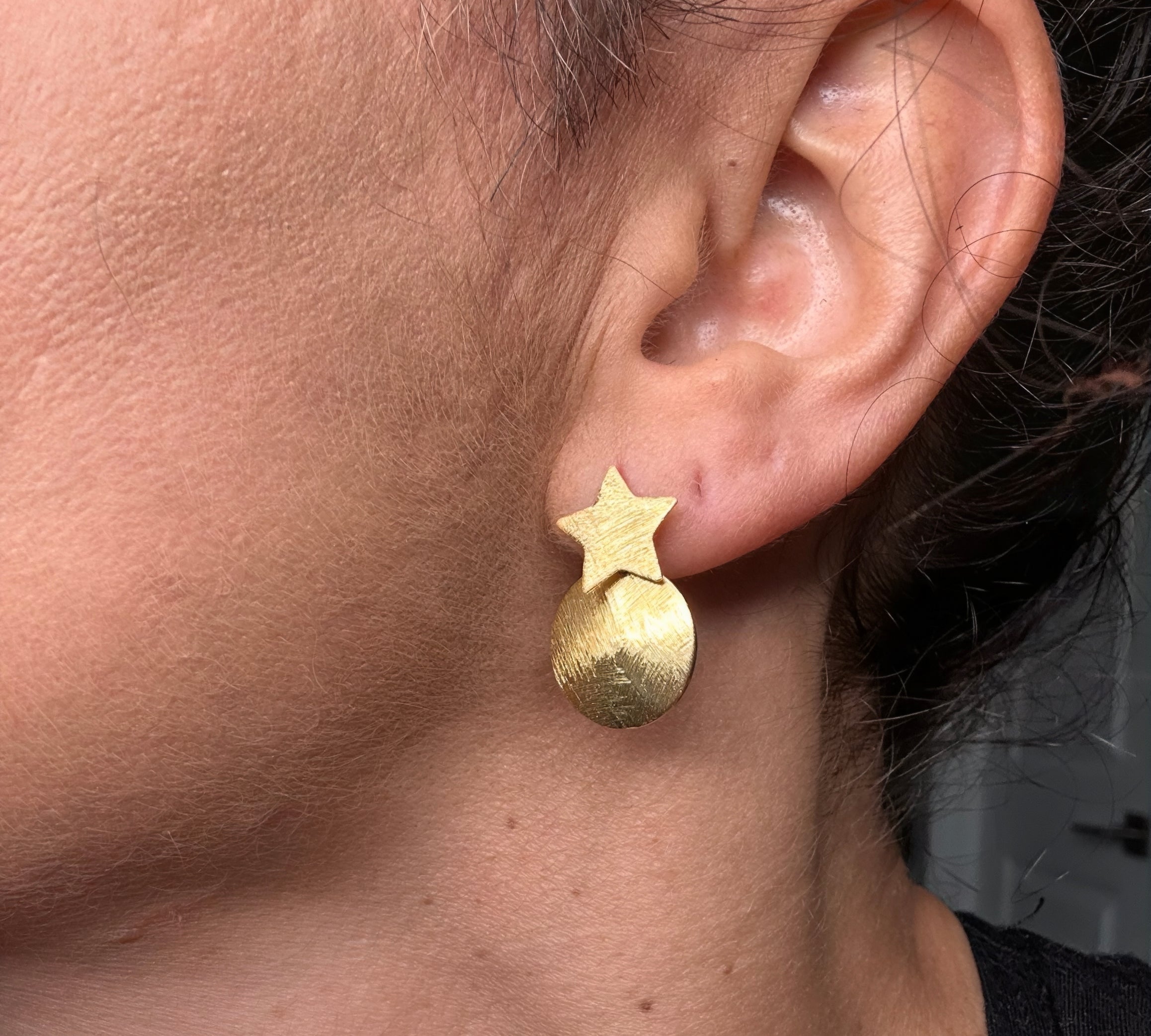 Stellar Glow Earrings – A Touch of Celestial Elegance