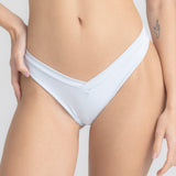 Semi-Thong Fluir