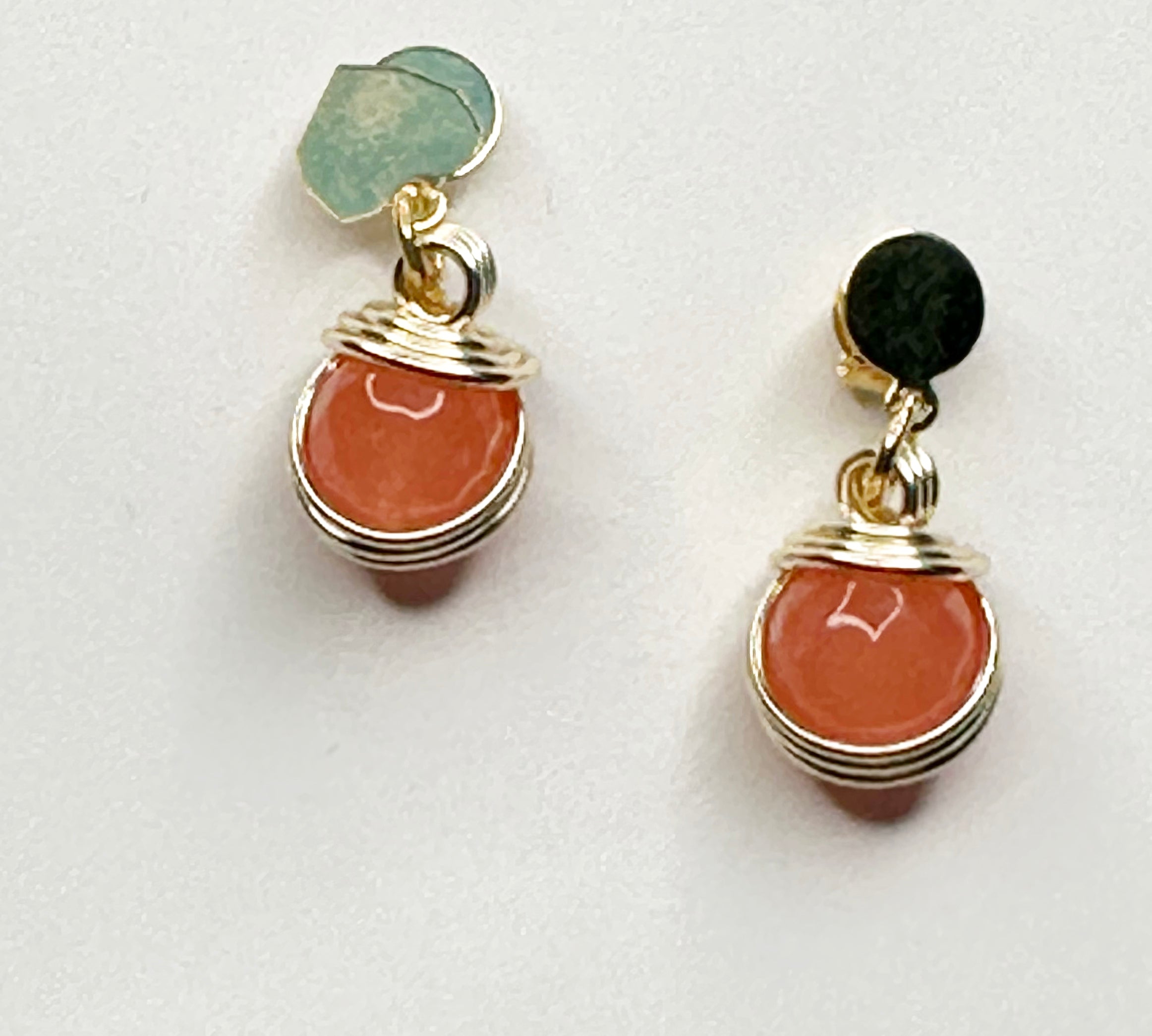 Mini Solitaire Agate Earrings Collection