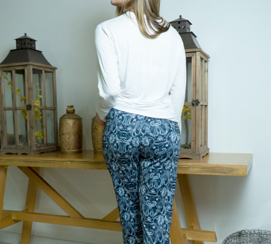 Long Sleeve Sleepwear Set with Stylish Printed Pants